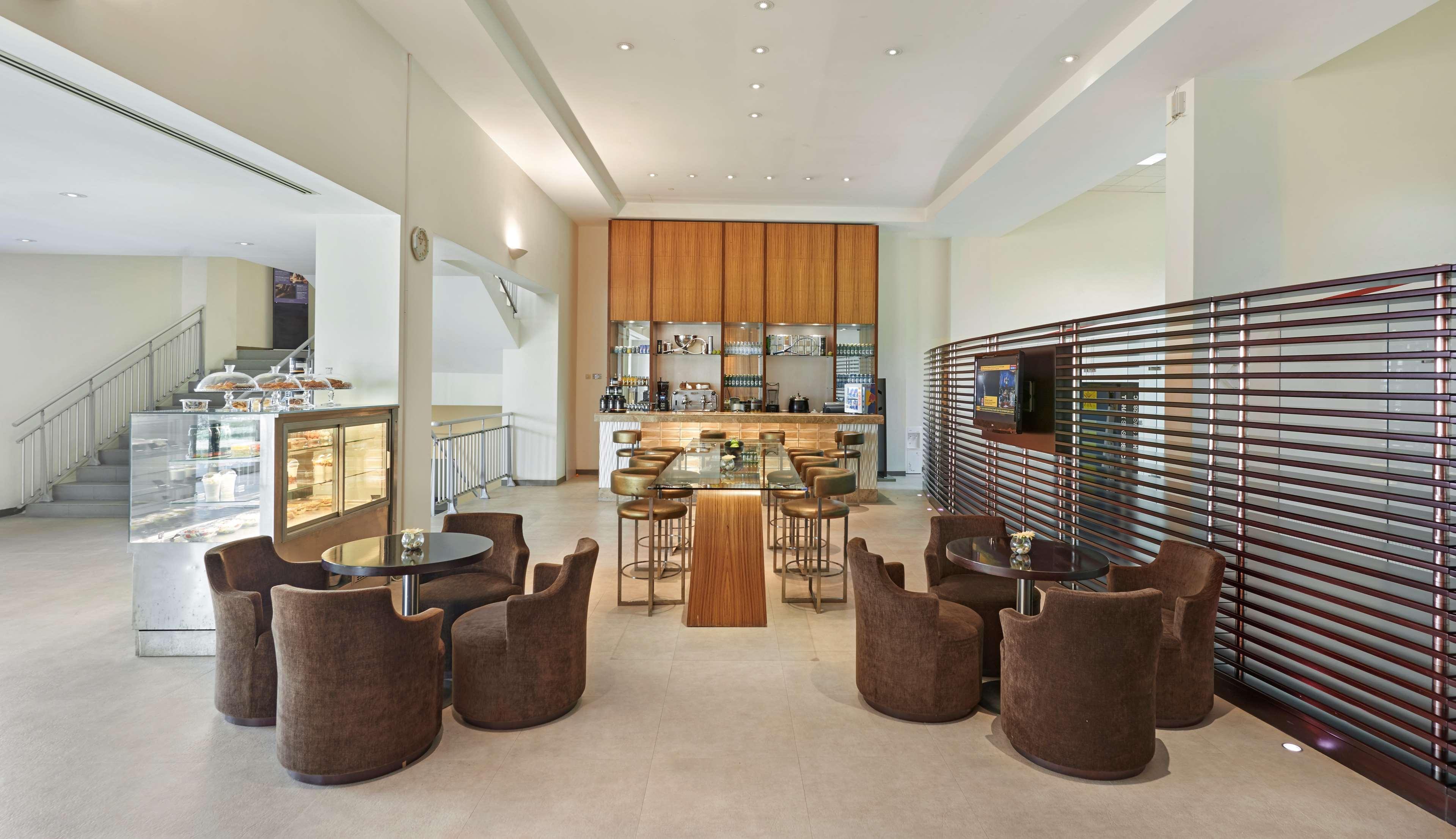 Hyatt Regency 5*